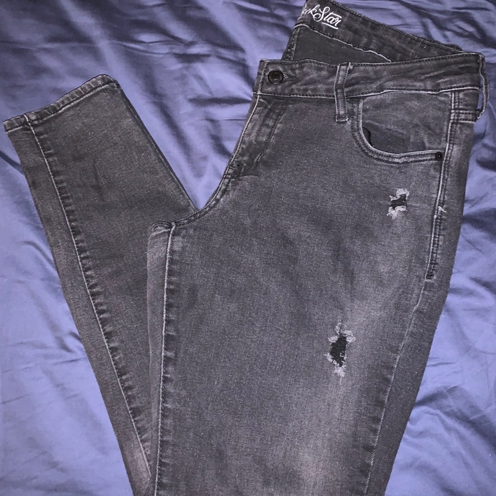 Black distressed rockstar jeans